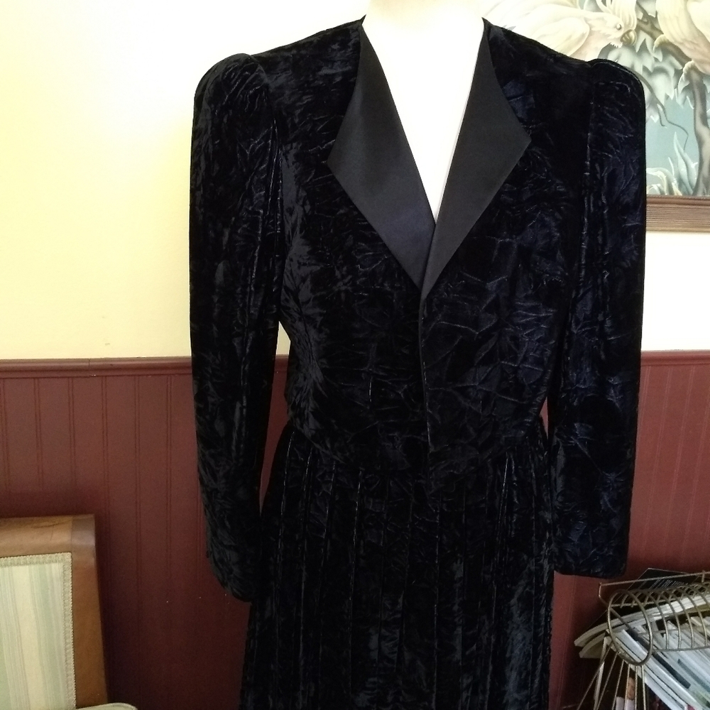 Fabulous crushed velvet Helene Straber ensemble.